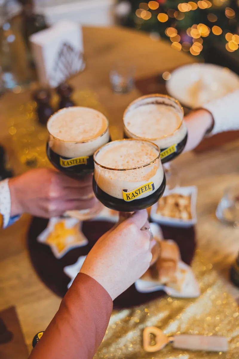 Kasteel Cuvée (4x 33 cl bottles + 1x glass)